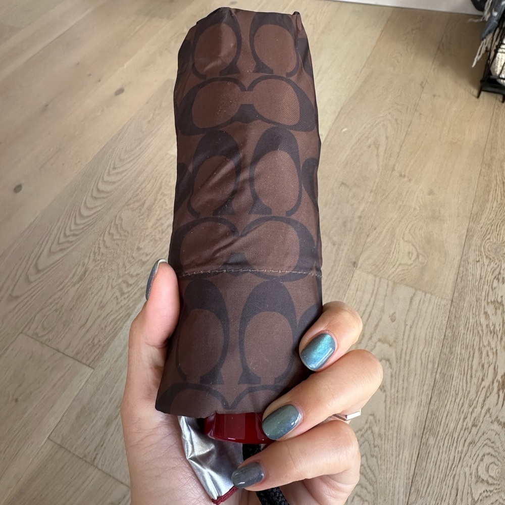 Coach umbrella NWT brown and red